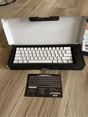 Kraken Pro 60% Mechanical Keyboard - White Keycaps